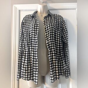 A New Day Black and White Checkered Button Down Shirt size M